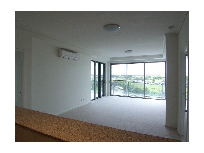 2 Riverwalk Ave, Robina QLD 4226