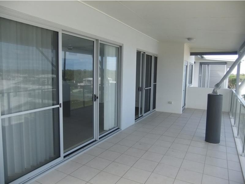 27 Boardwalk Boulevard, Mount Coolum QLD 4573