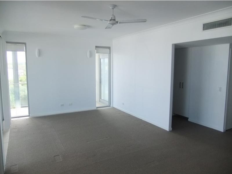 27 Boardwalk Boulevard, Mount Coolum QLD 4573