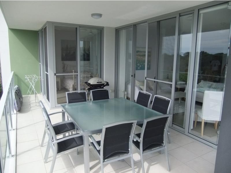 27 Boardwalk Boulevard, Mount Coolum QLD 4573