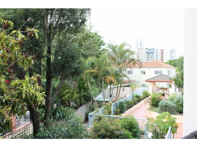 Chevron Island QLD 4217