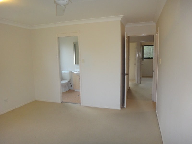 2/755 Ashmore Road, Molendinar QLD 4214