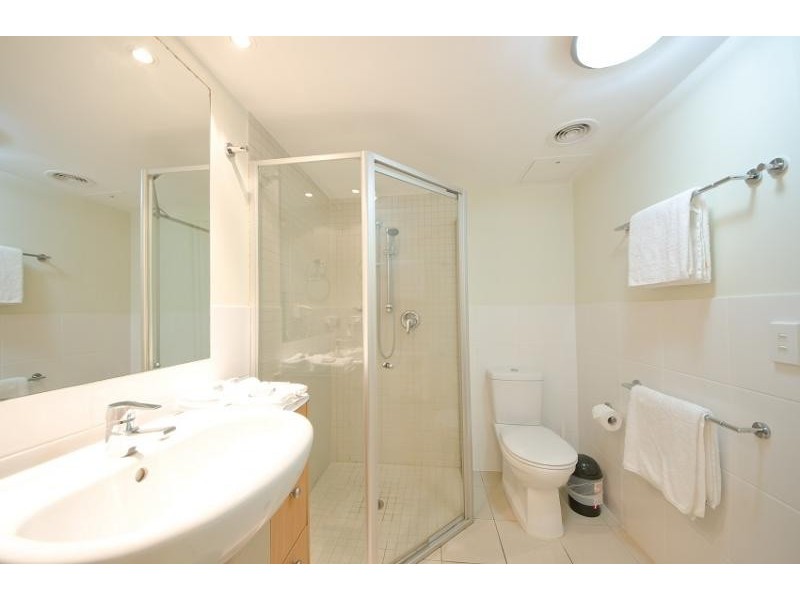 125/21 Cypress Avenue, Surfers Paradise QLD 4217