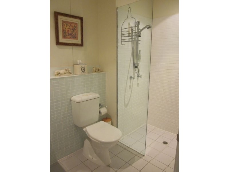 64/64 Macquarie Street, Teneriffe QLD 4005