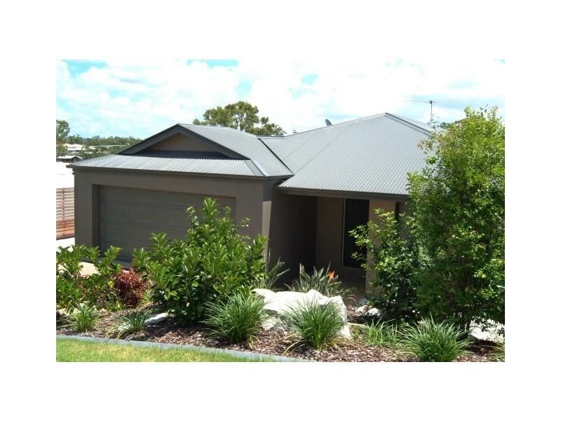 3 Lachlan Drive, Wakerley QLD 4154