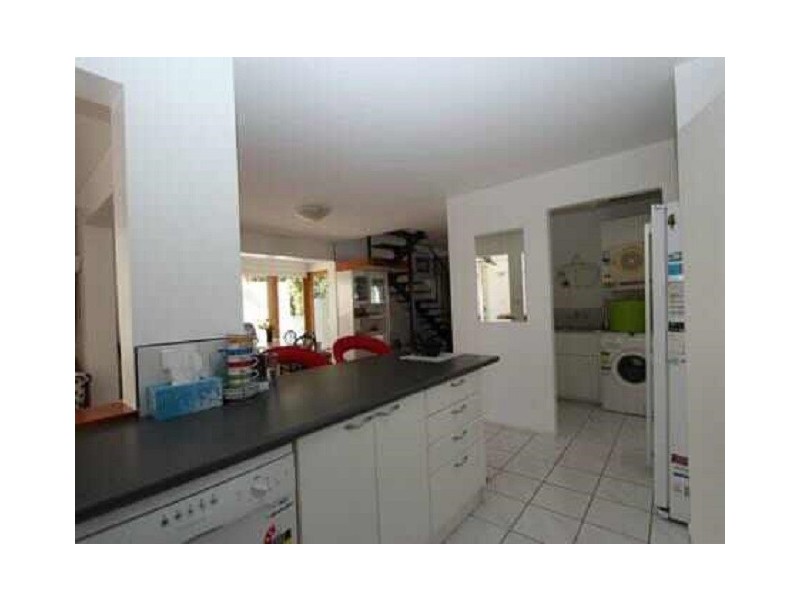 8 Buliti Street, Hope Island QLD 4212