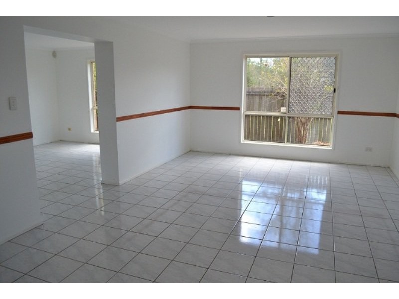 101 Glenfield Street, Parkinson QLD 4115