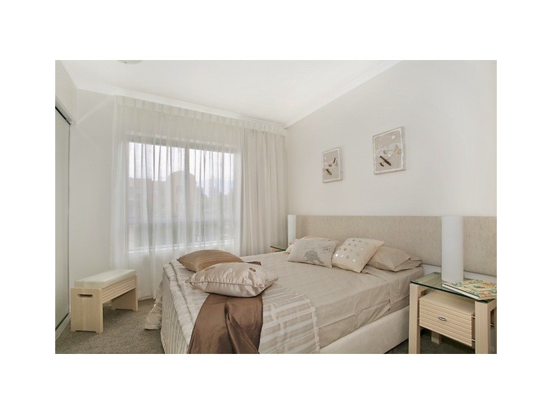 77 Brighton Street, Biggera Waters QLD 4216