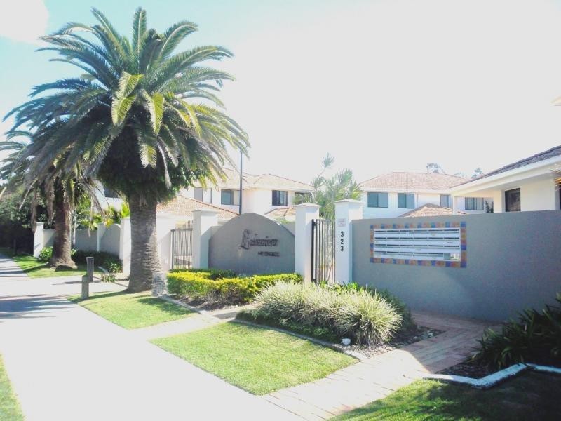 323 Christine Avenue, Varsity Lakes QLD 4227