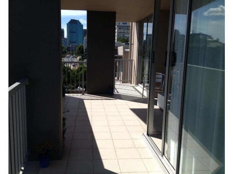 4A/153 Lambert Street, Kangaroo Point QLD 4169