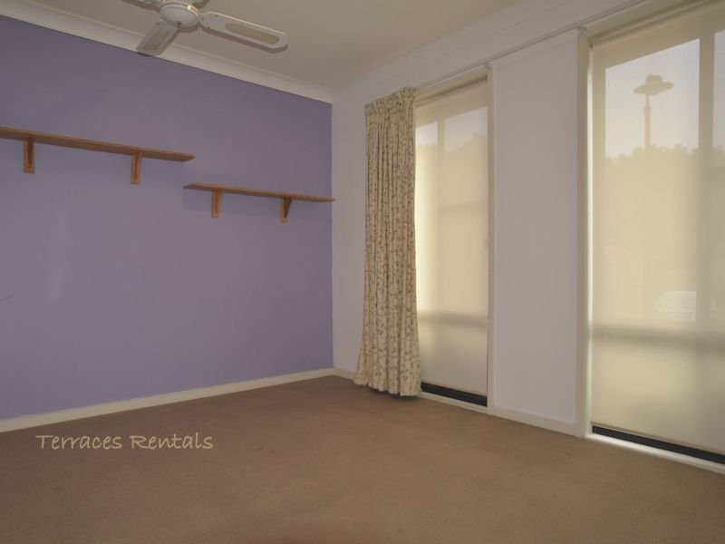 01/24 Amsonia Court,, Arundel QLD 4214