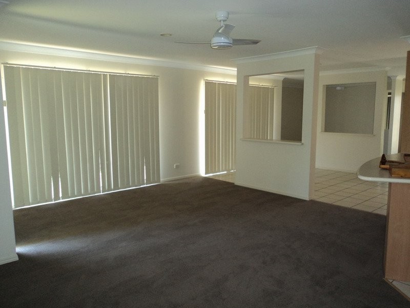 23 Tracey Cres, Varsity Lakes QLD 4227