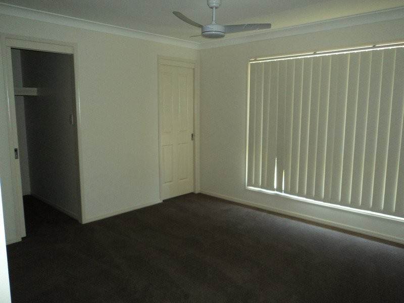 23 Tracey Cres, Varsity Lakes QLD 4227