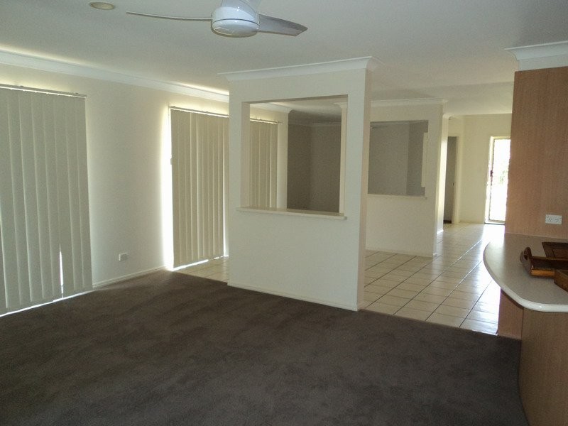 23 Tracey Cres, Varsity Lakes QLD 4227