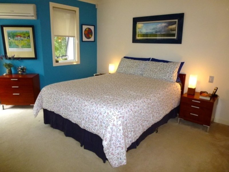 2/100 Cotlew St East, Southport QLD 4215