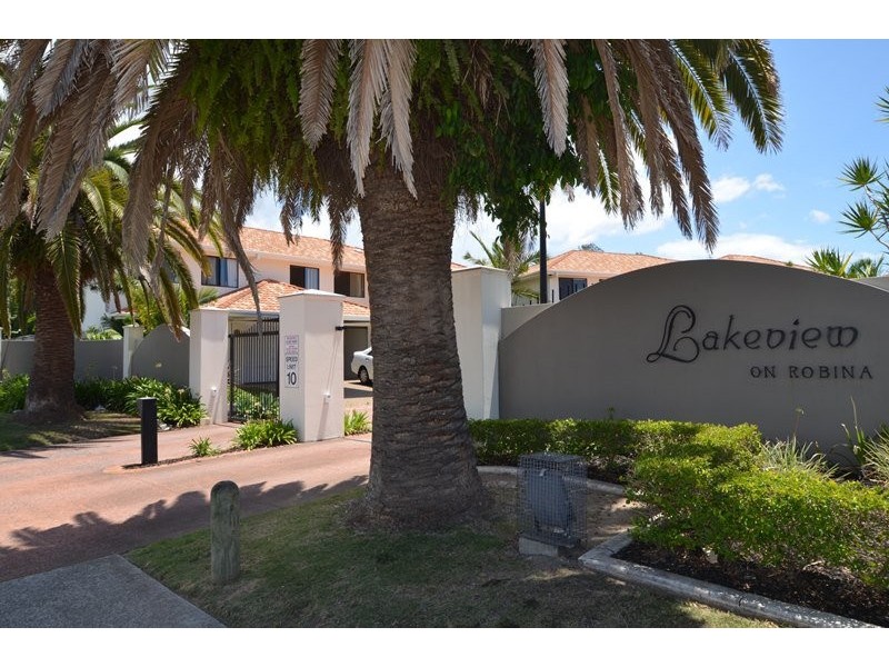 323 Christine Ave, Varsity Lakes QLD 4227