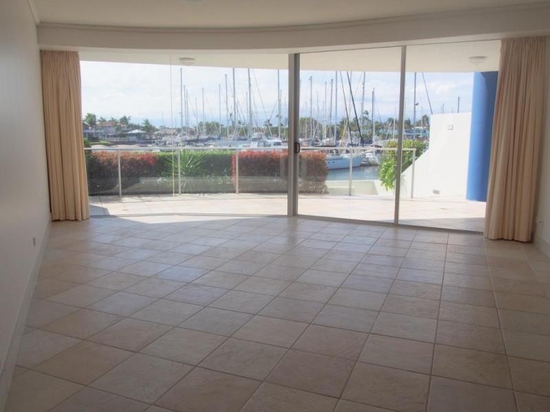 13 Nicklin Way, Minyama QLD 4575