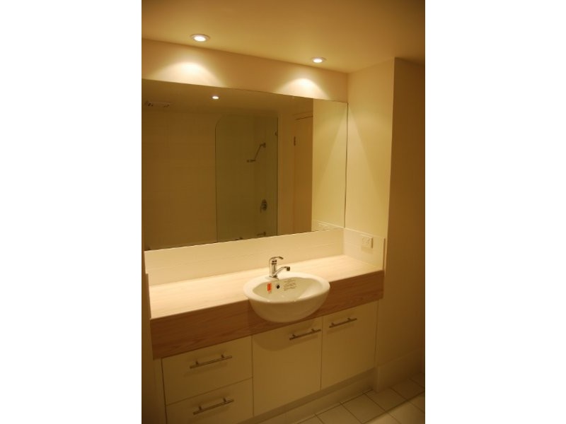 18/68 Pulgul Street, Urangan QLD 4655