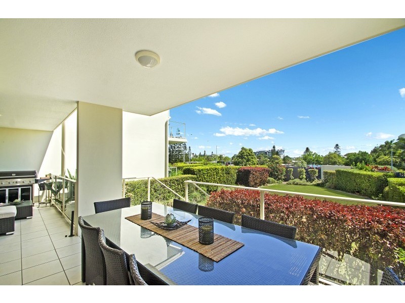 1 Grenada Way, Kawana Island QLD 4575