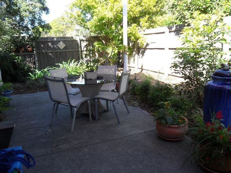 83 Dibar Street, Wynnum QLD 4178