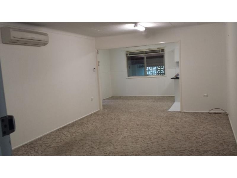 121 Middle Road, Coopers Plains QLD 4108