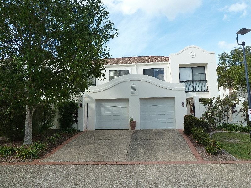 10/22-34 Glenside Drive, Robina QLD 4226
