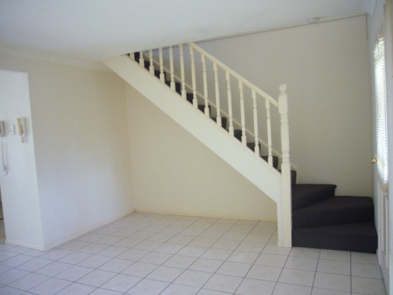 3/18 Batchworth Road, Molendinar QLD 4214