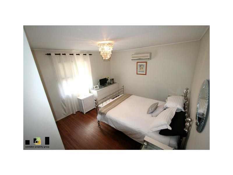 976 Southpine Road, Everton Hills QLD 4053