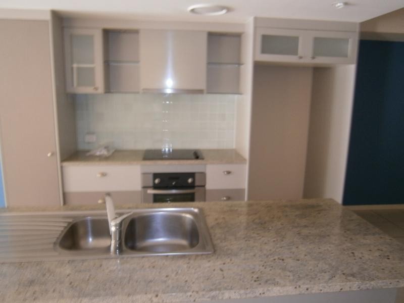 19/1 Grenada Way, Kawana Island QLD 4575