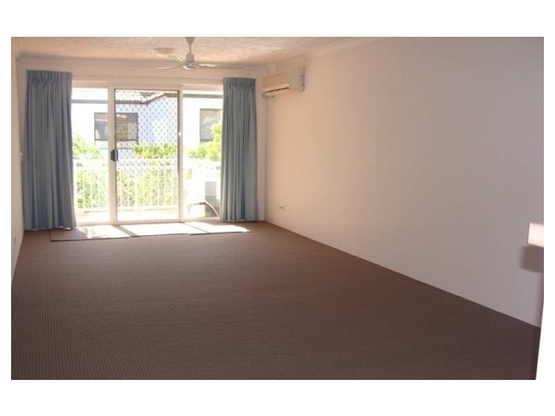 8/37 Mawarra Street, Chevron Island QLD 4217