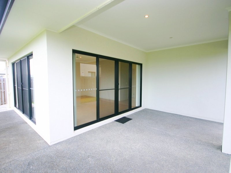 74/19 Santa Barbara Road, Hope Island QLD 4212