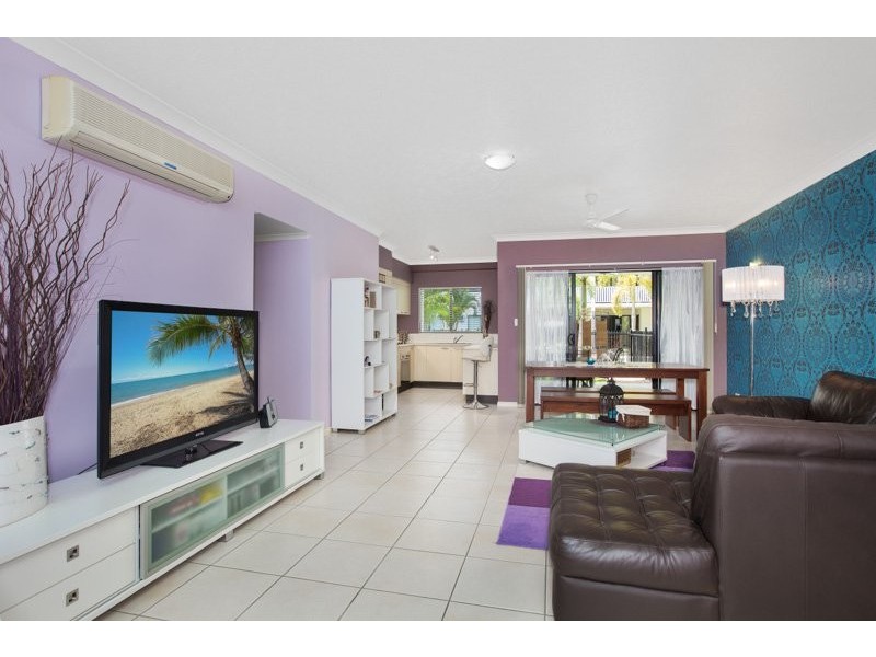 2/44 Pease street, Cairns QLD 4870