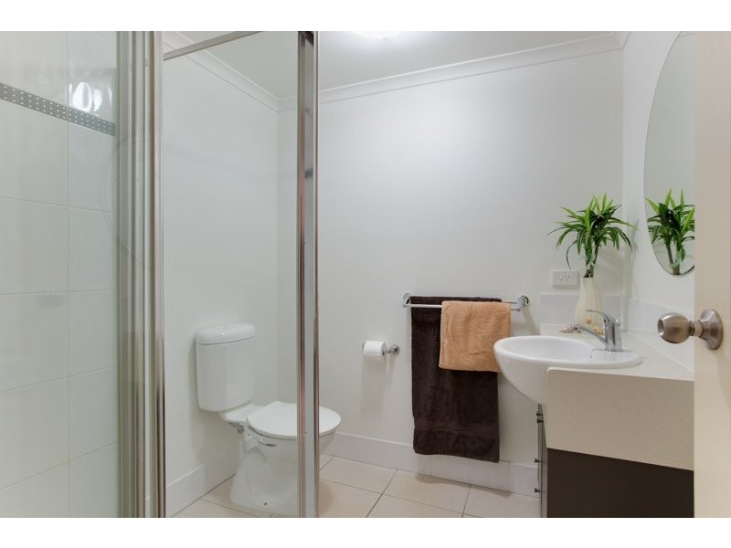 2/44 Pease street, Cairns QLD 4870