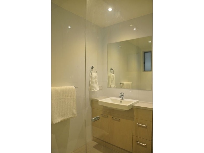 213/23 Robinson Place, Kelvin Grove QLD 4059