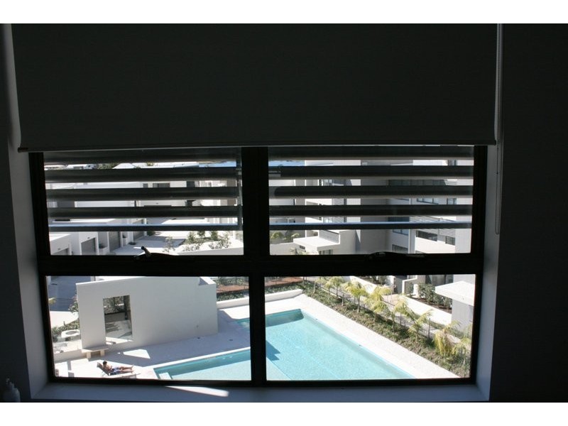 9 Moores Crescent, Varsity Lakes QLD 4227