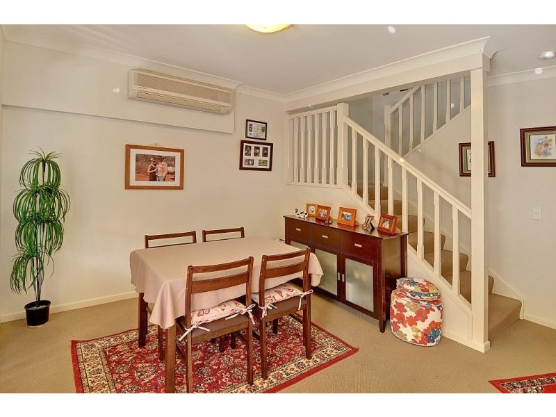 23/2 Springhill Drive, Sippy Downs QLD 4556