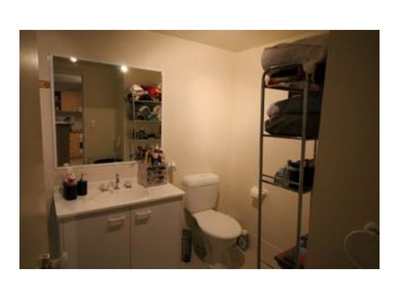 Chevron Island QLD 4217