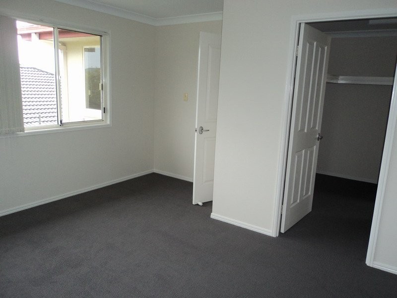 34 Tracey Cres, Varsity Lakes QLD 4227