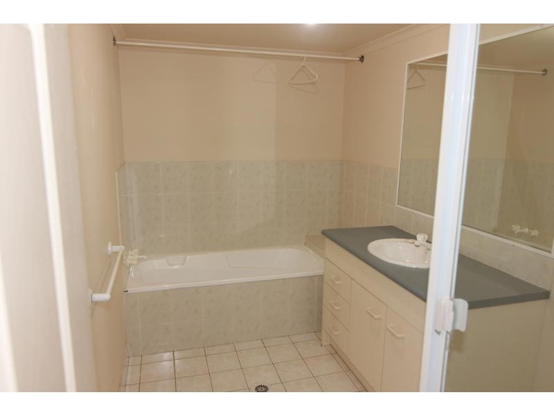 2/11-19 Taylor Street, Biggera Waters QLD 4216