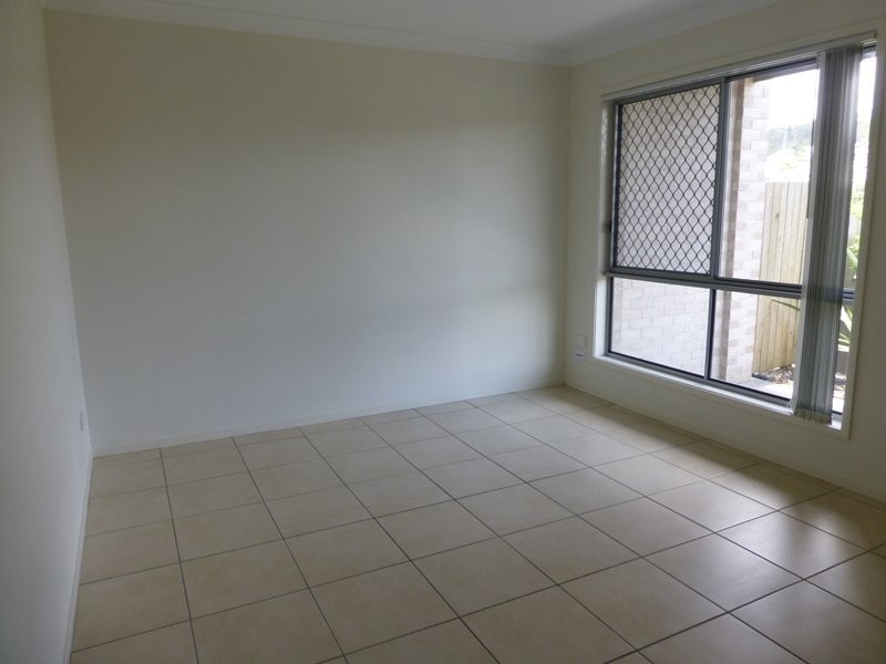 Pacific Pines QLD 4211