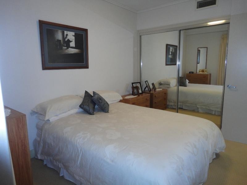 13 Nicklin Way, Minyama QLD 4575