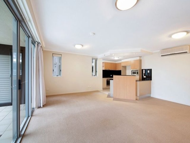 21 Cypress Avenue, Surfers Paradise QLD 4217