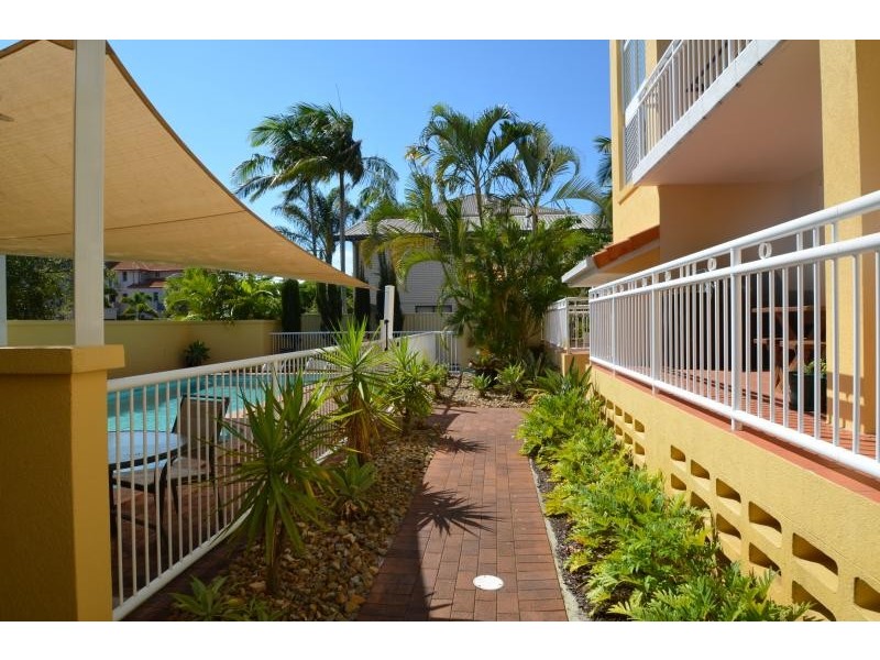 19/37 Mawarra Street, Chevron Island QLD 4217