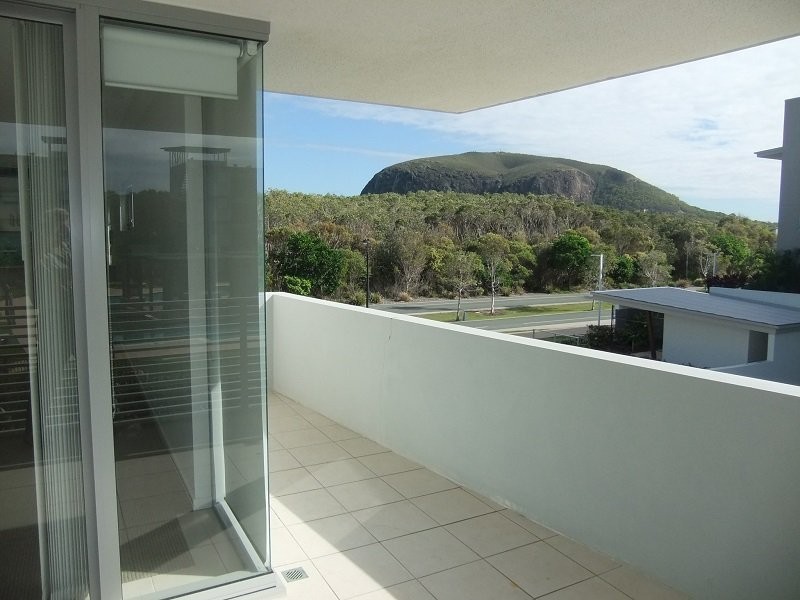 27 Boardwalk Boulevard, Mount Coolum QLD 4573