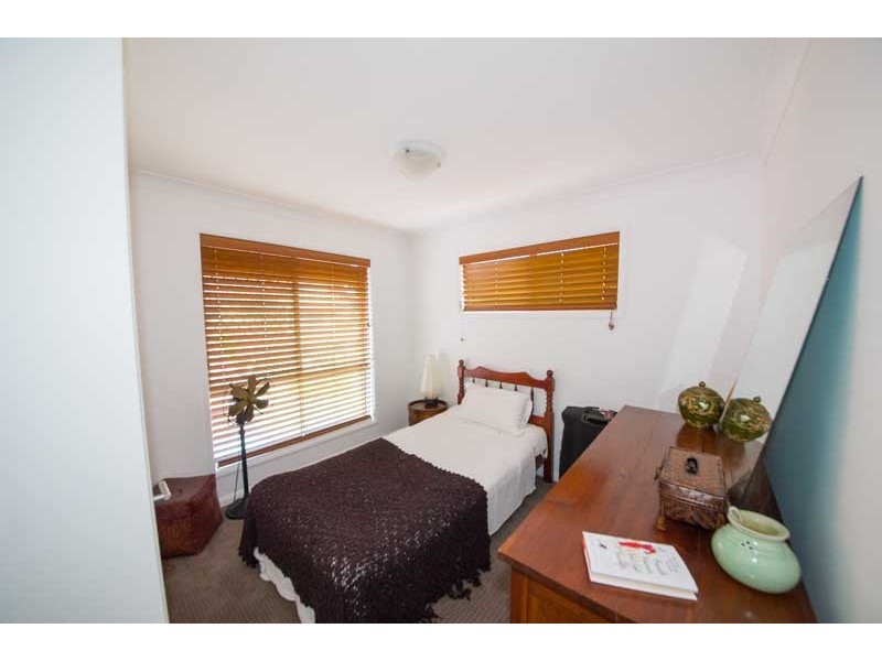 18 McDonald Street, Hawthorne QLD 4171