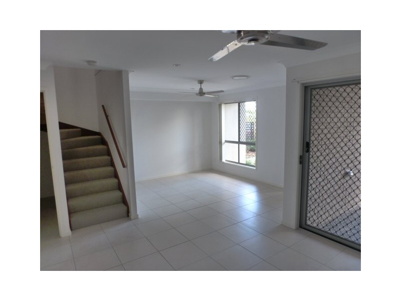 86 Carselgrove Ave, Fitzgibbon QLD 4018