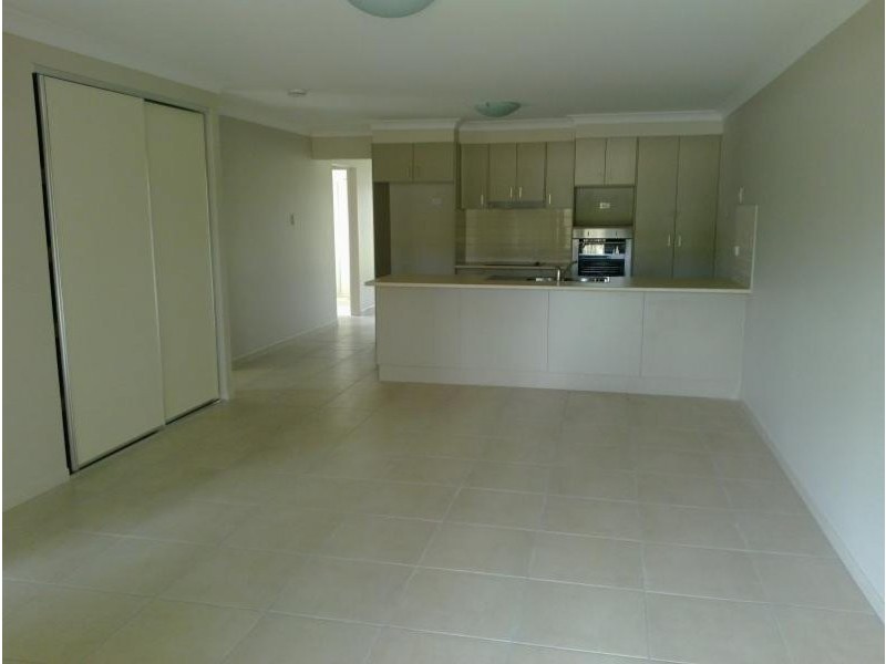 2/48 Water Fern Drive, Caboolture QLD 4510