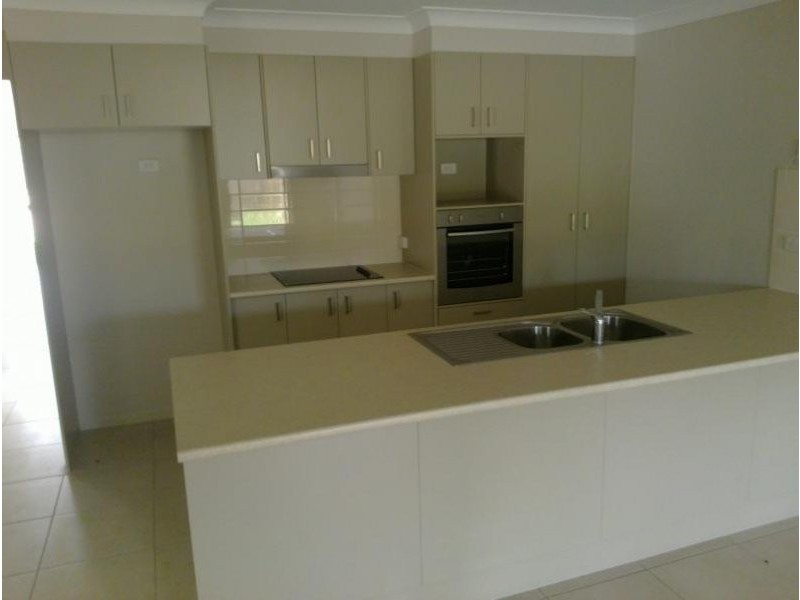 2/48 Water Fern Drive, Caboolture QLD 4510