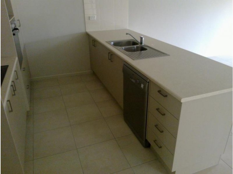 2/48 Water Fern Drive, Caboolture QLD 4510