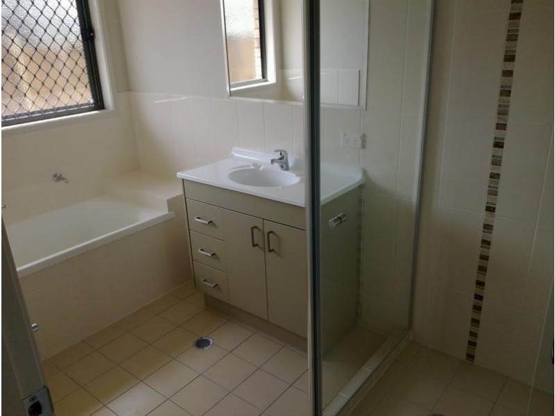 2/48 Water Fern Drive, Caboolture QLD 4510